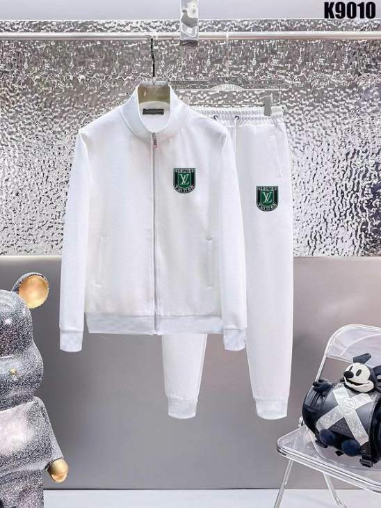 Picture of LV Sweater Suits _SKULVM-5XLkdtr1841057